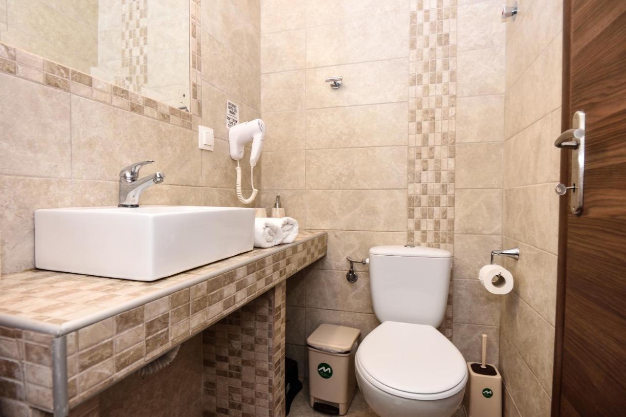 Anna Pousi Studios & Apartment Ormos Panagias Buitenkant foto