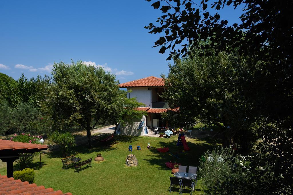 Anna Pousi Studios & Apartment Ormos Panagias Buitenkant foto